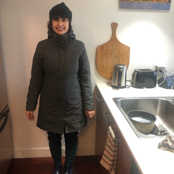 North Face Coat - Picture 2 of 10